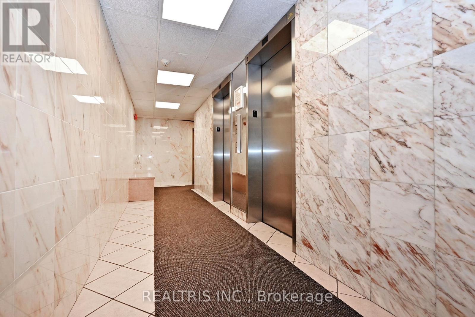 807 - 2323 Confederation Parkway Property Photo 8