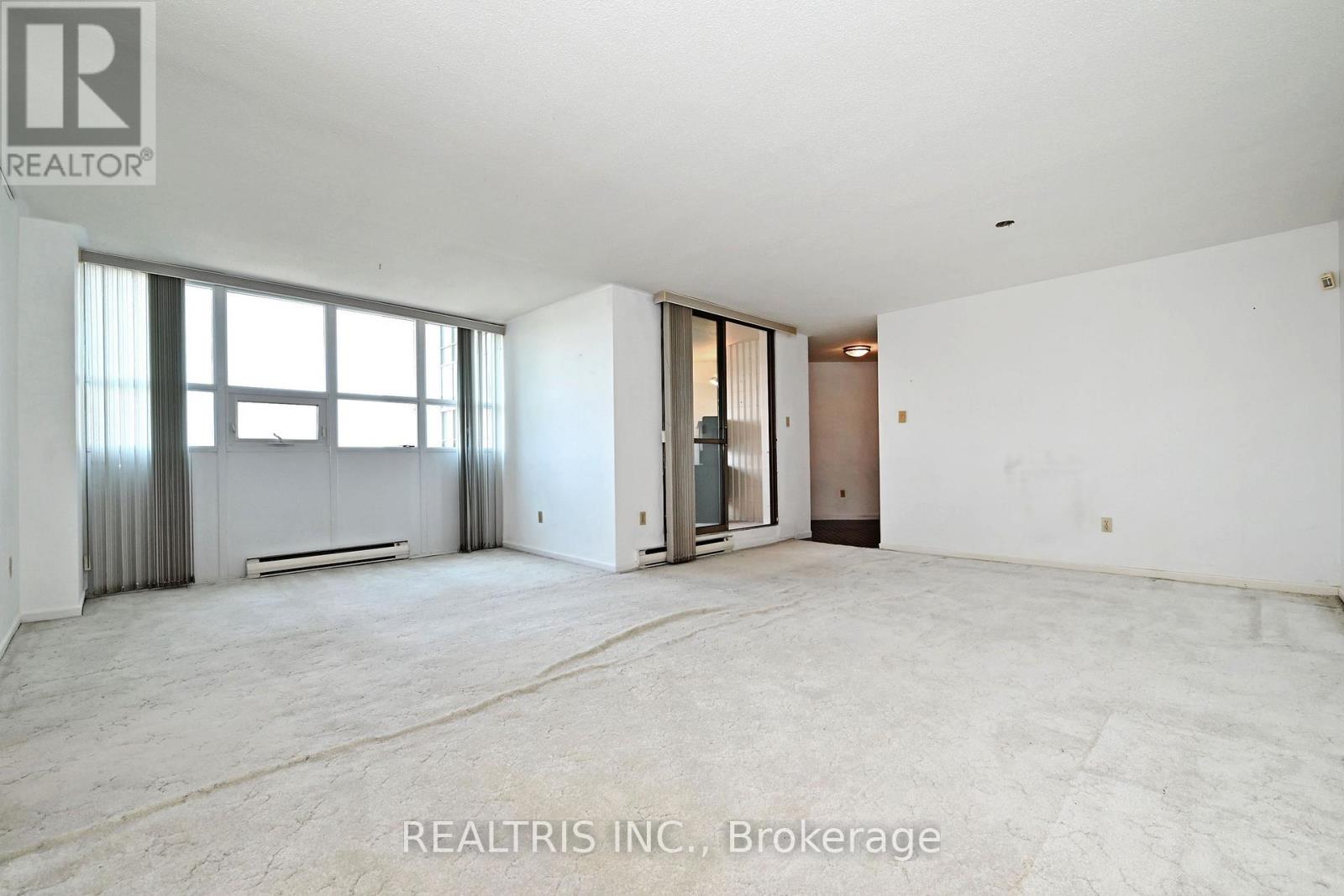 807 - 2323 Confederation Parkway Property Photo 14