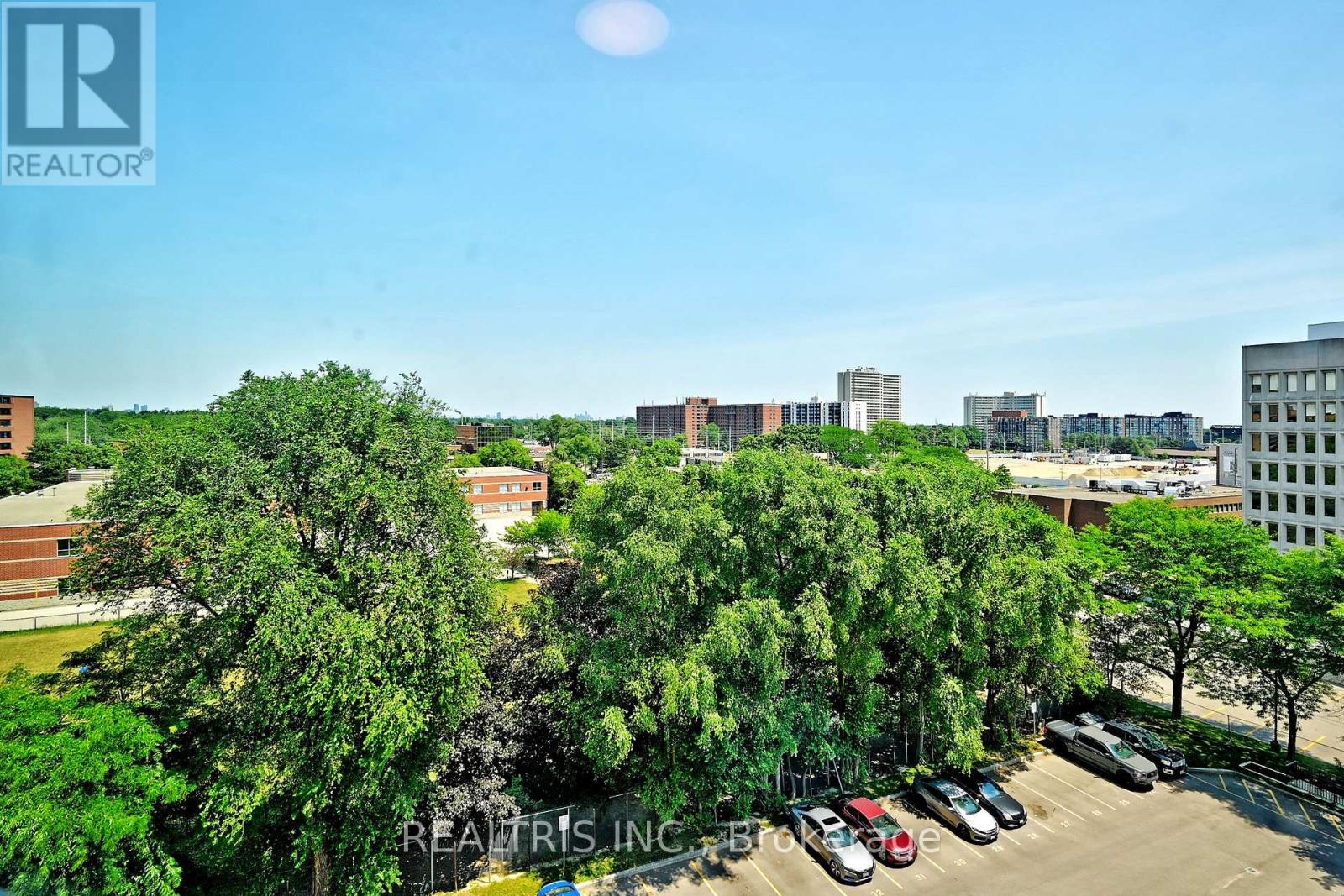 807 - 2323 Confederation Parkway Property Photo 20