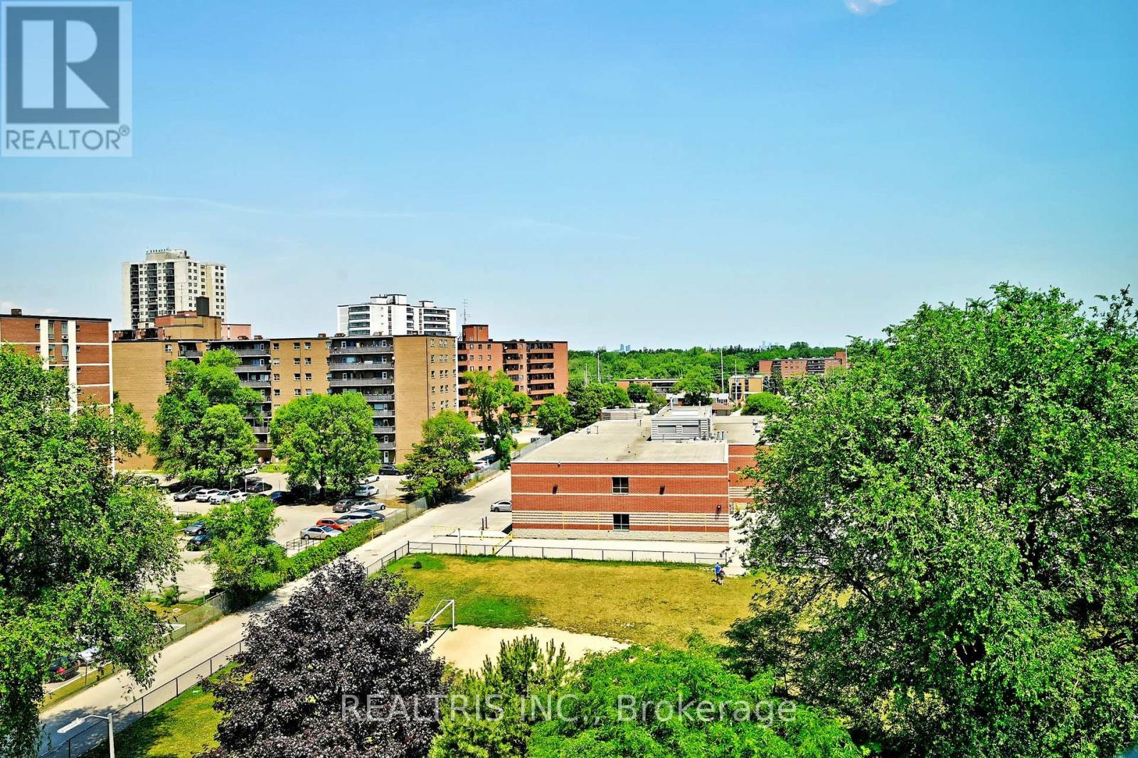 807 - 2323 Confederation Parkway Property Photo 21