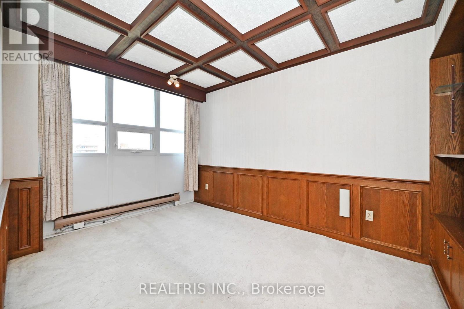 807 - 2323 Confederation Parkway Property Photo 36
