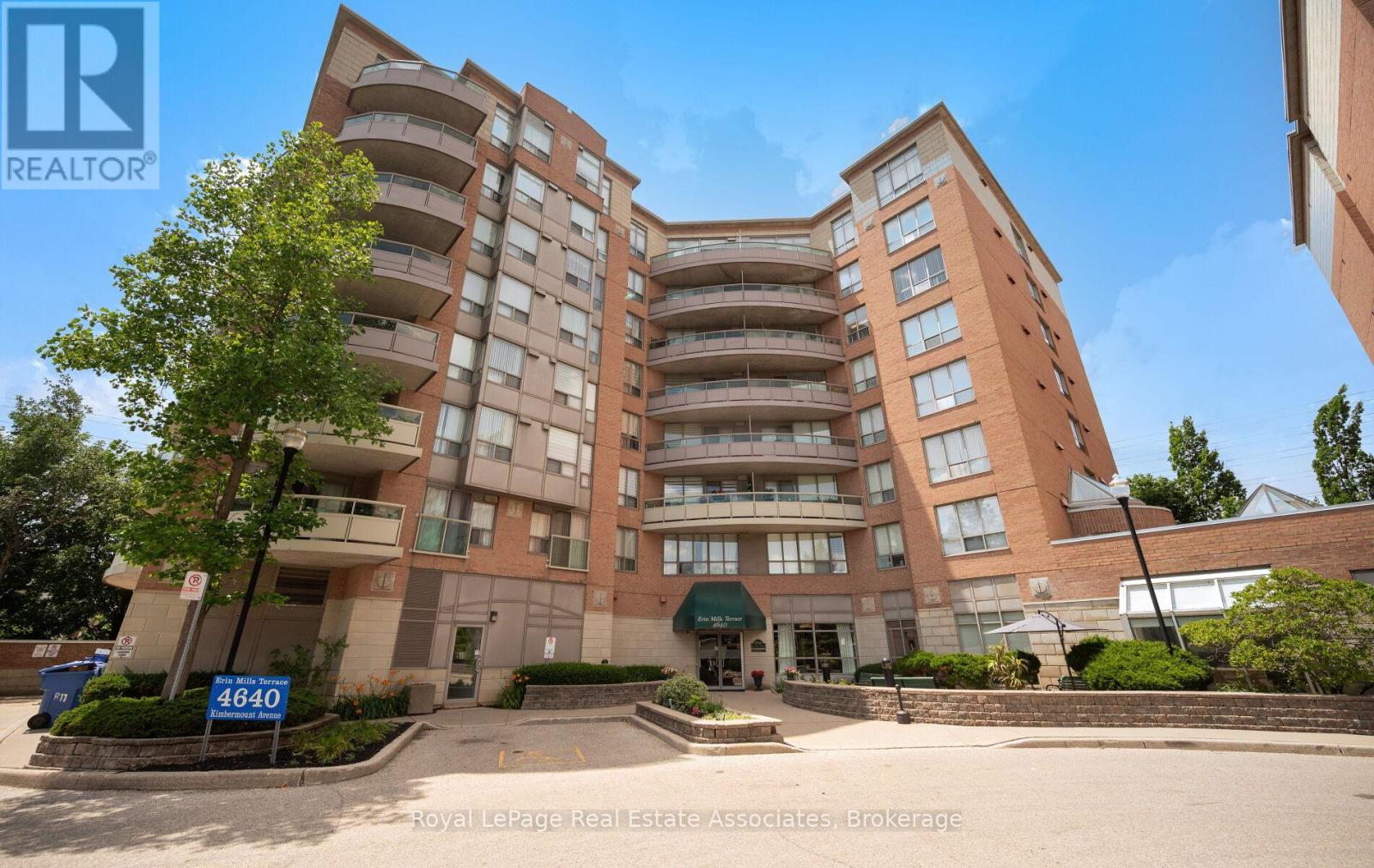 402 - 4640 KIMBERMOUNT AVENUE Property Photo 1
