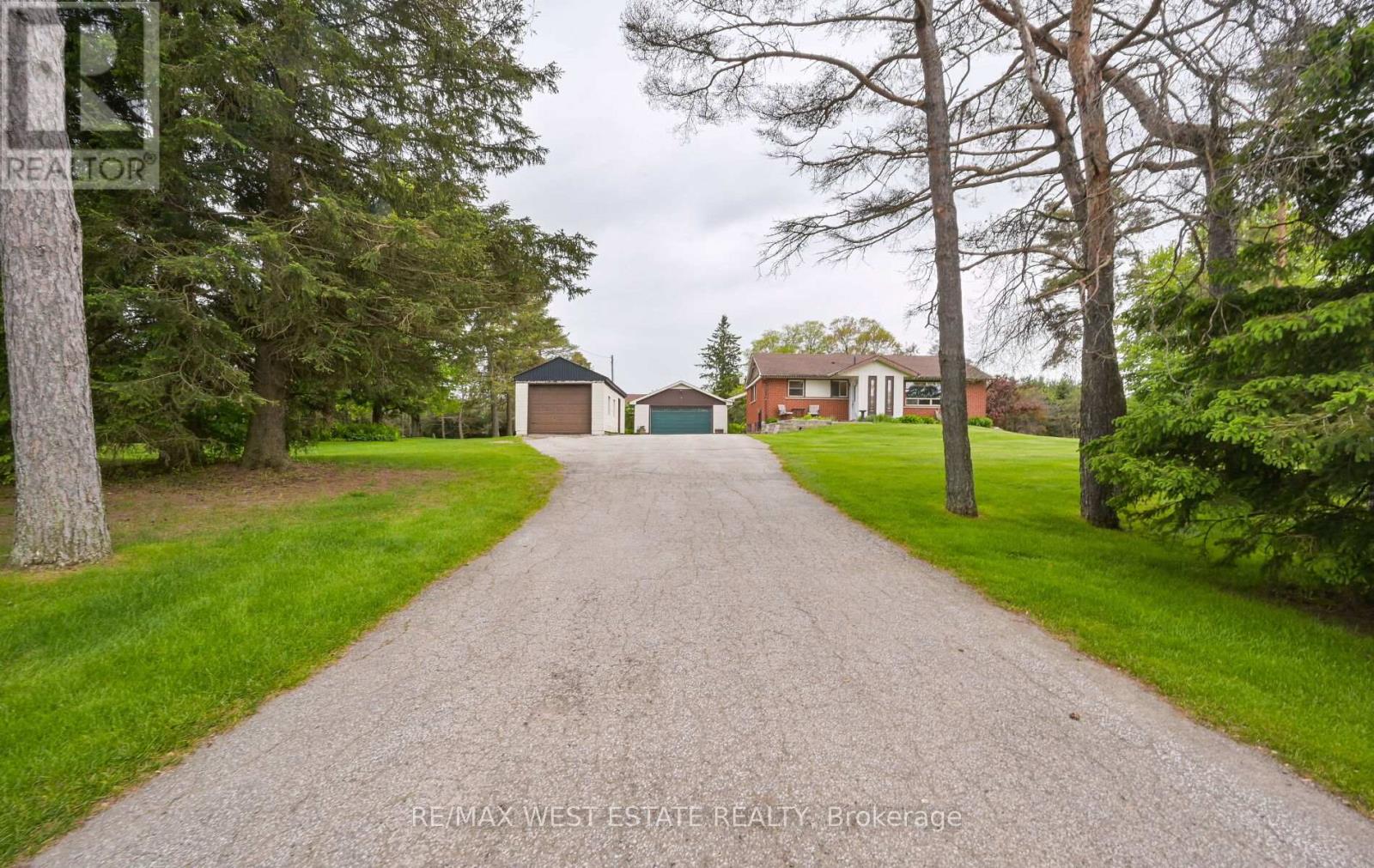 17522 Mount Hope Road Property Photo 2