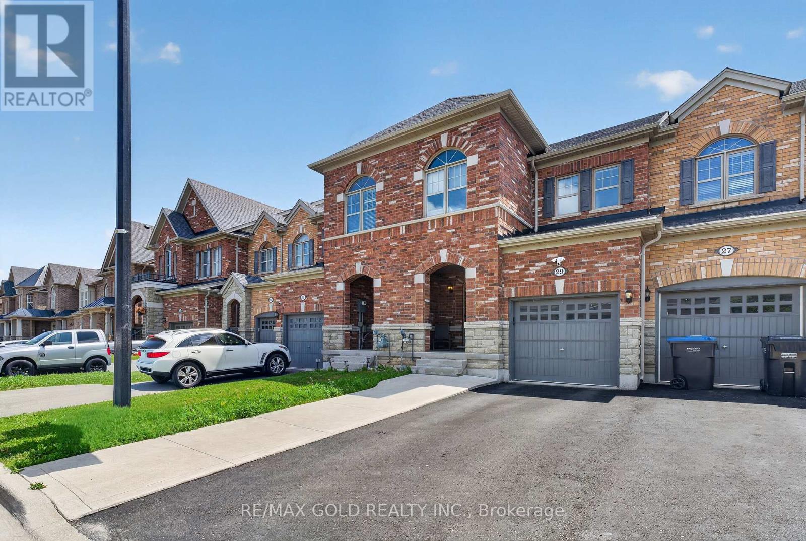 29 Rangemore Road E Property Photo 2