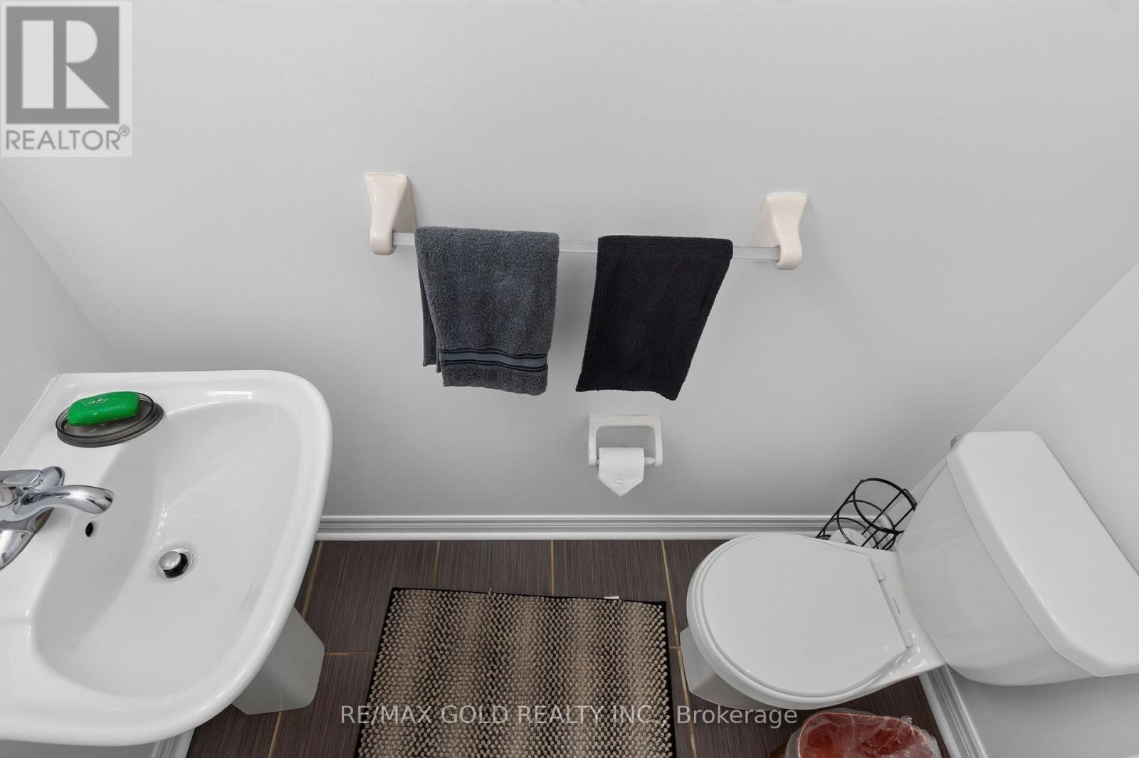 29 Rangemore Road E Property Photo 9