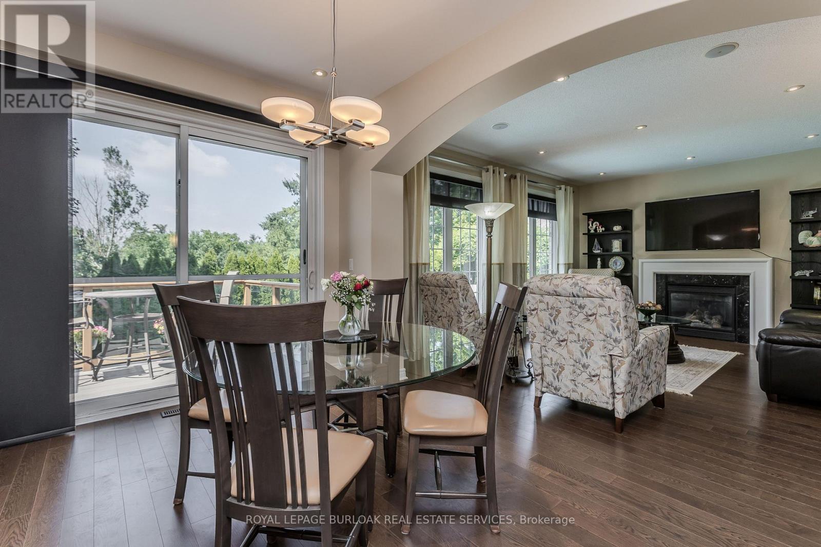2330 Valleyridge Drive Property Photo 14
