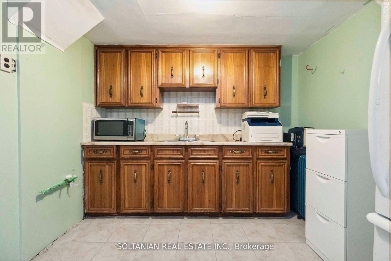 102 Elnathan Crescent Property Photo 25