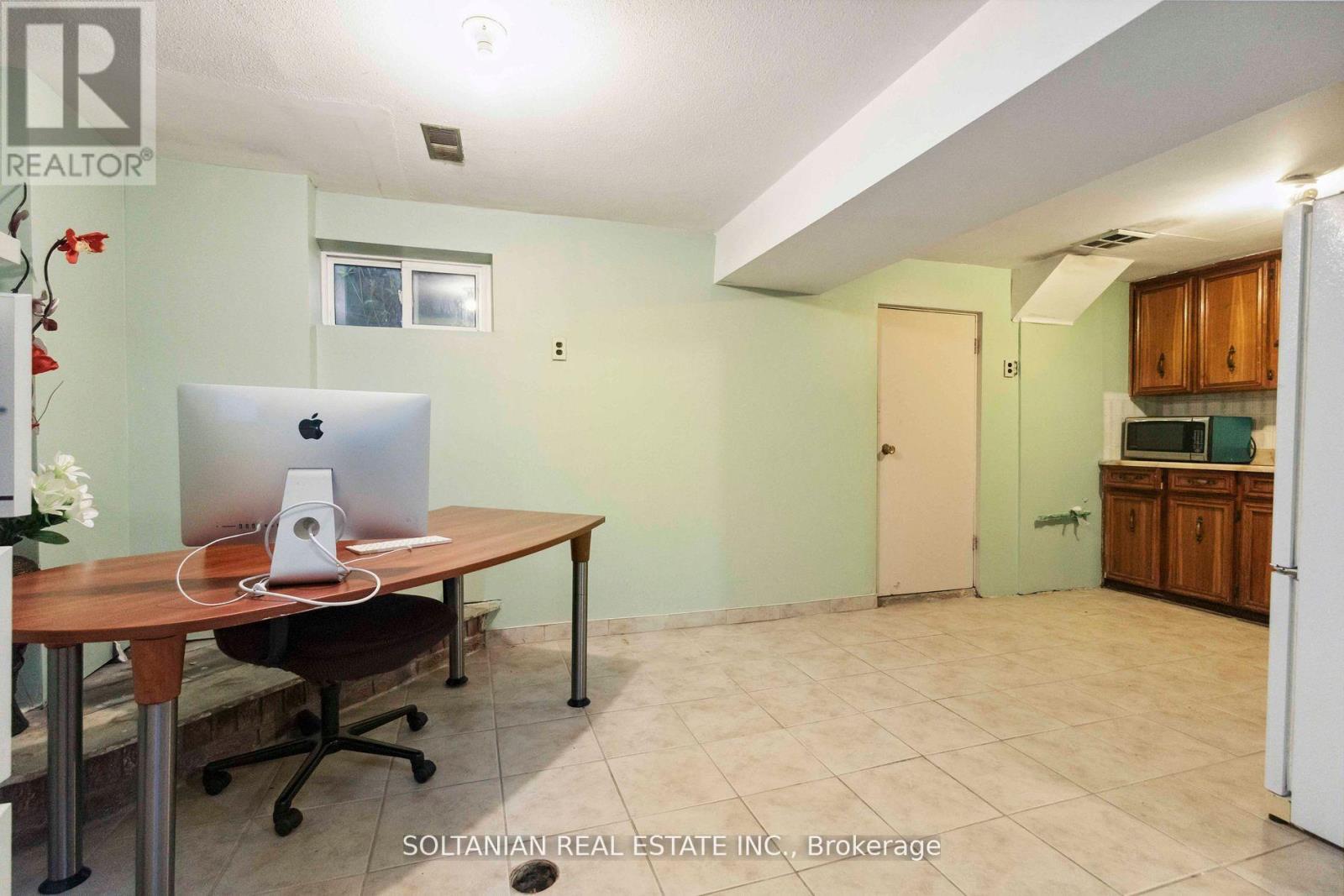 102 Elnathan Crescent Property Photo 26