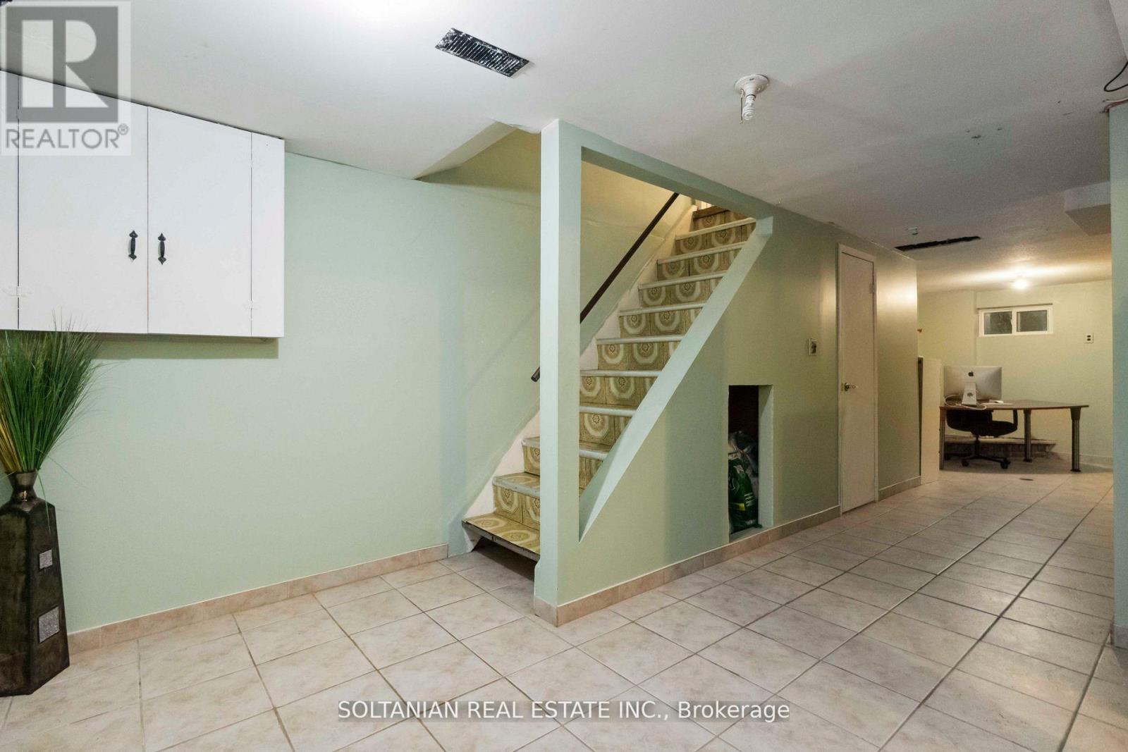 102 Elnathan Crescent Property Photo 29