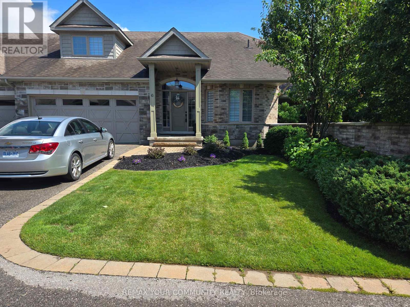 6 - 10 REDDINGTON DRIVE