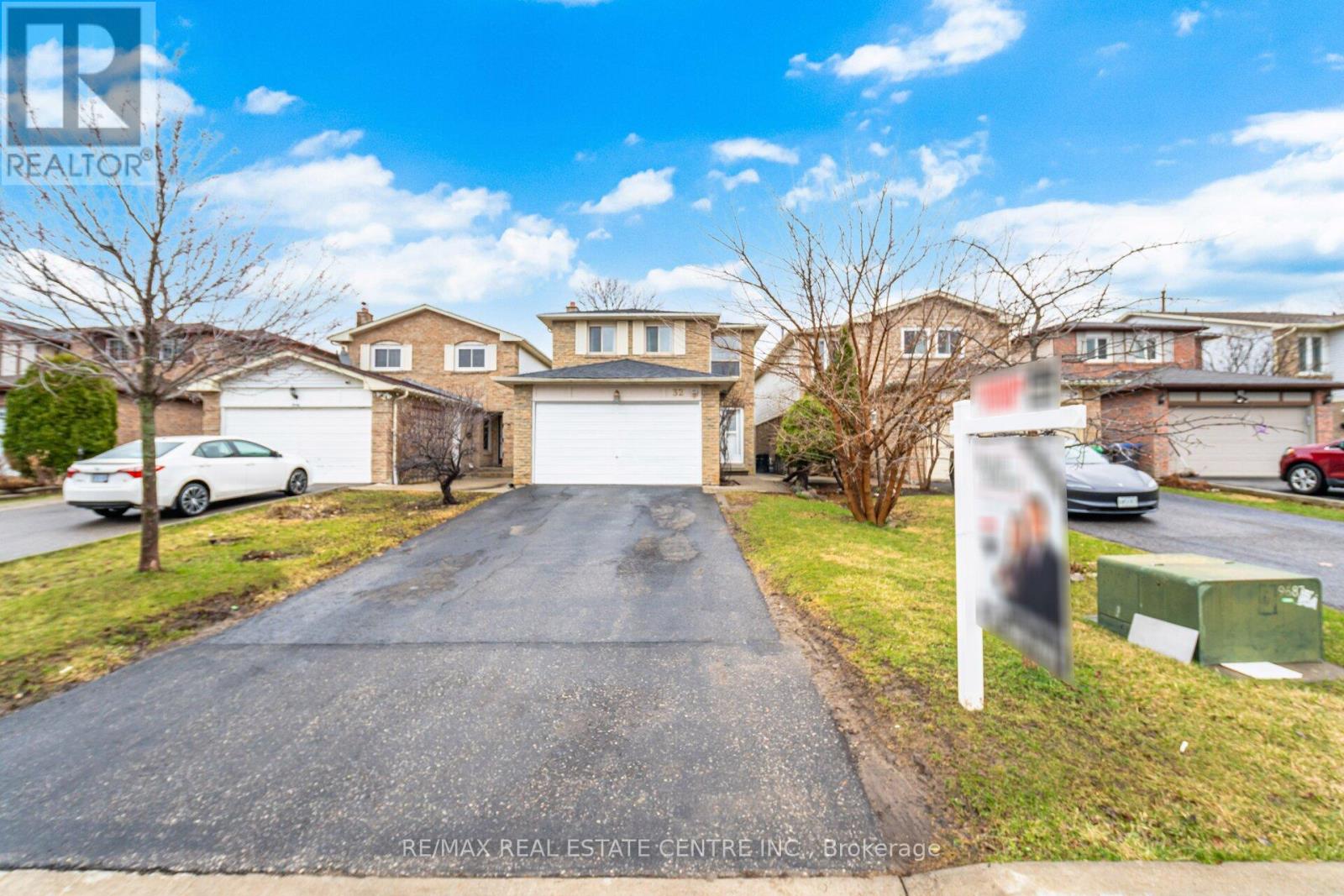 32 Dafoe Crescent Property Photo 2