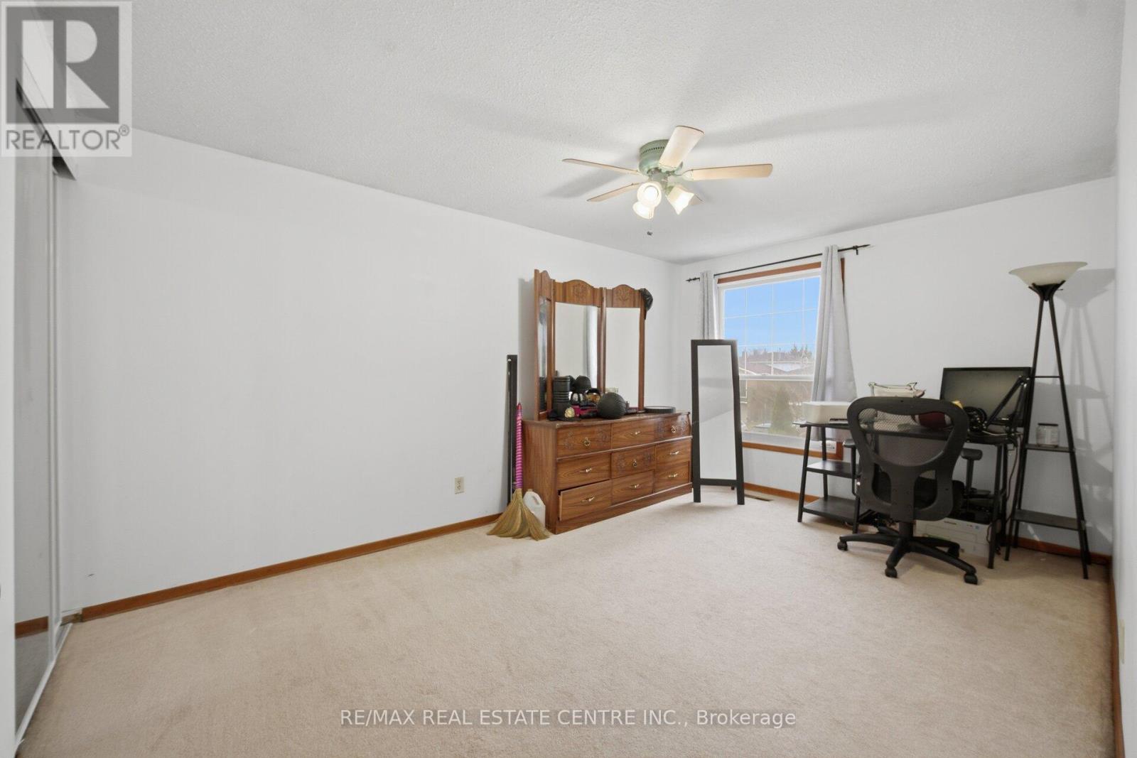 32 Dafoe Crescent Property Photo 25