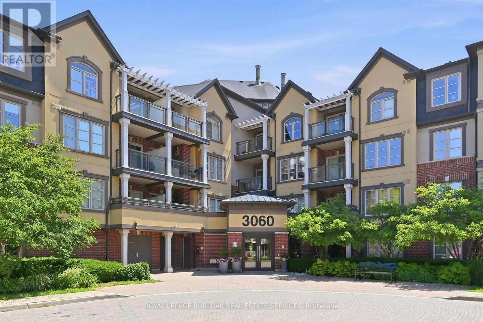 303 - 3060 ROTARY WAY Property Photo 1