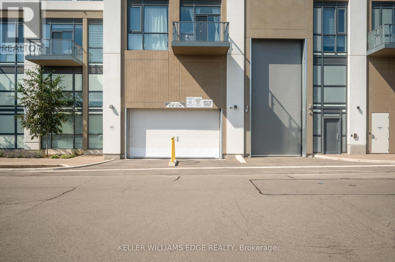 305 - 509 Dundas Street W Property Photo 5