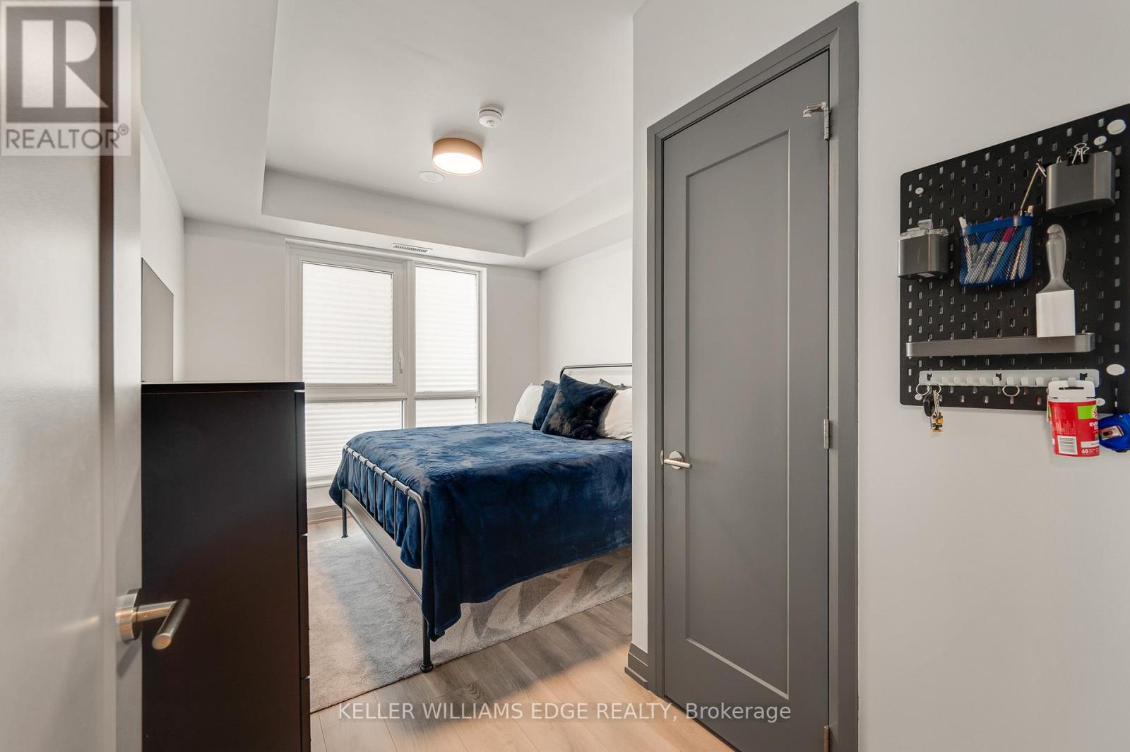 305 - 509 Dundas Street W Property Photo 26