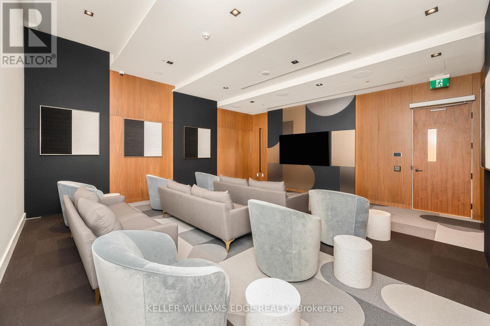 305 - 509 Dundas Street W Property Photo 37