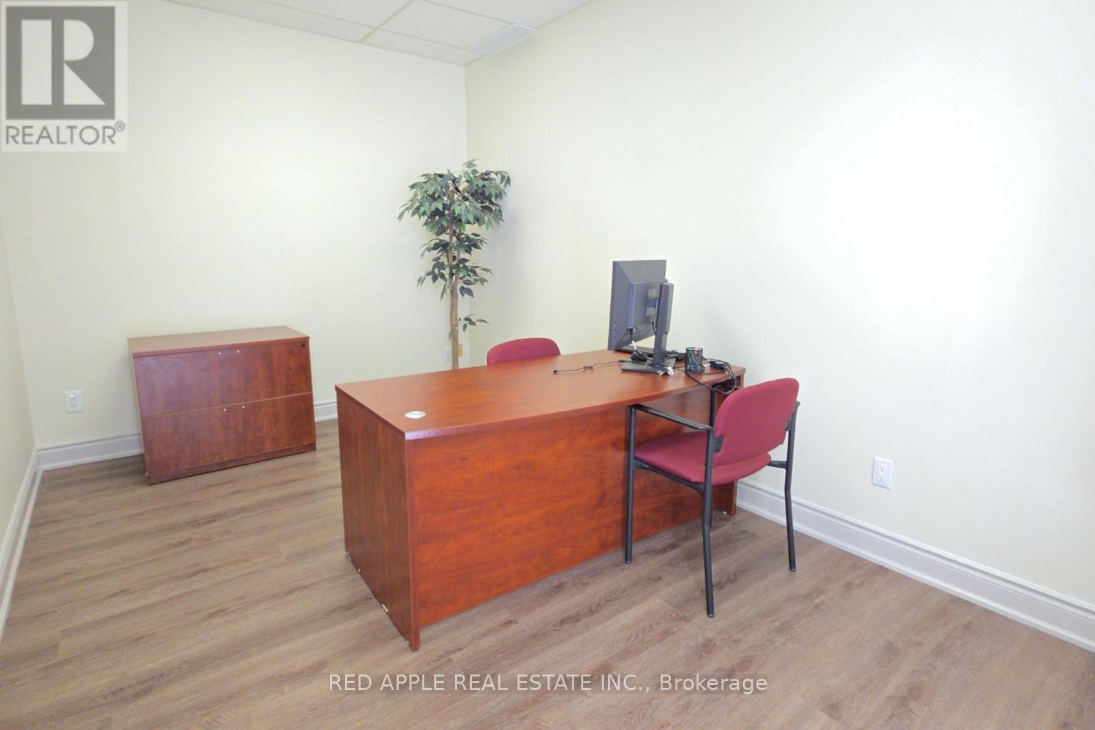 15 - 3045 Southcreek Road Property Photo 7