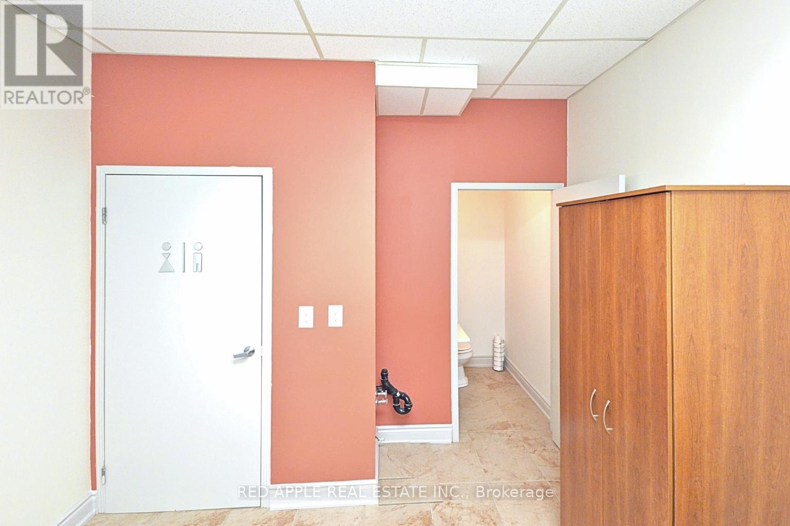 15 - 3045 Southcreek Road Property Photo 11