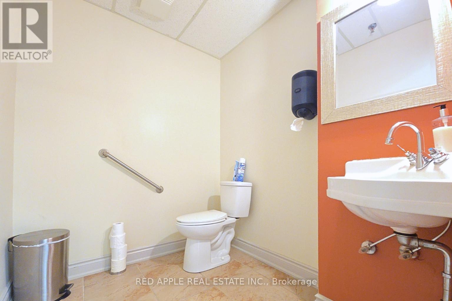 15 - 3045 Southcreek Road Property Photo 12