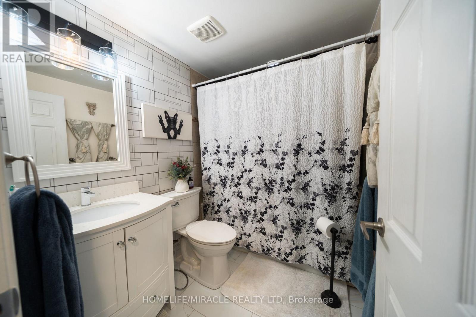 38 Ascot Avenue Property Photo 19