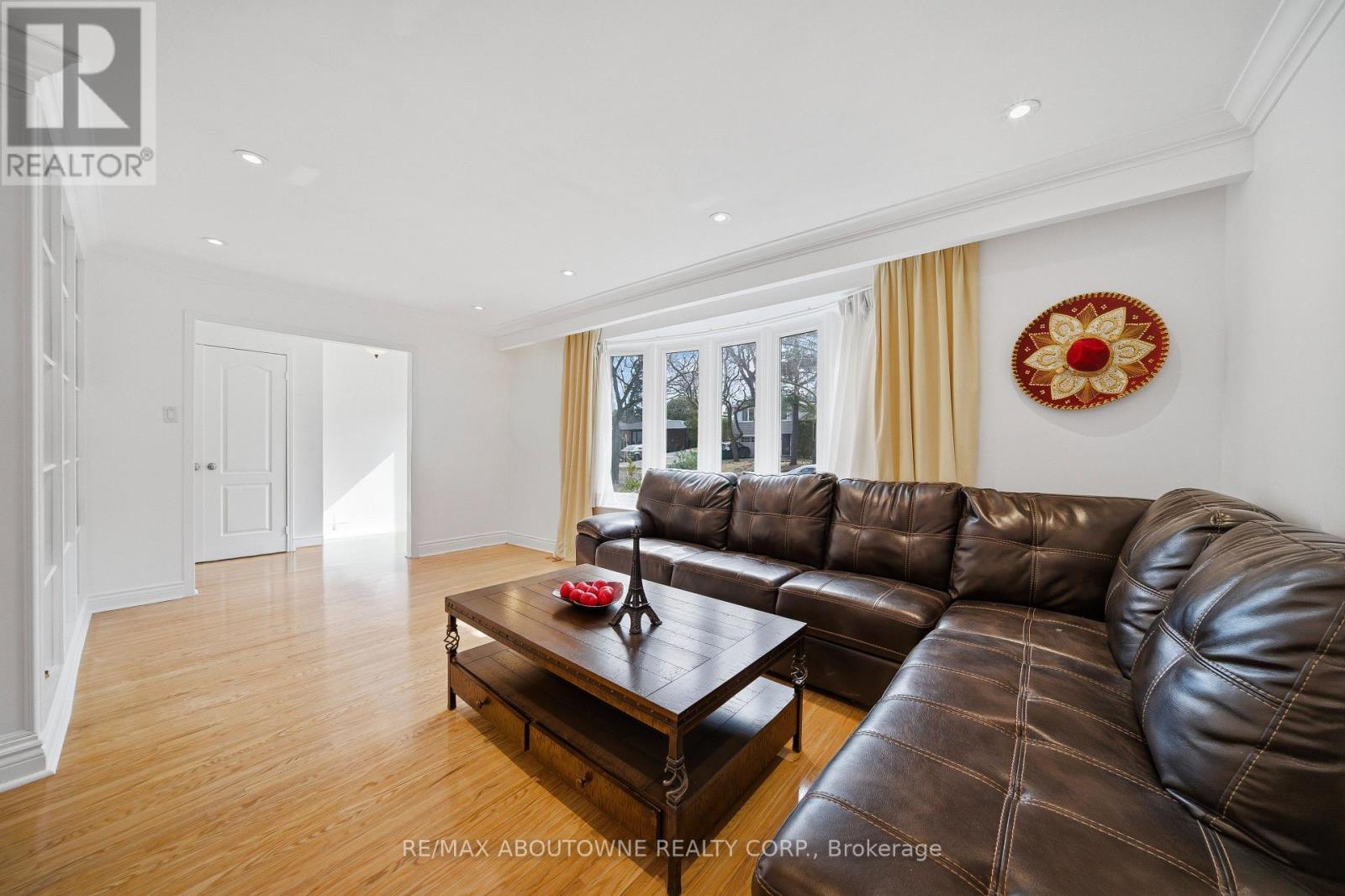 481 Anthony Drive Property Photo 5