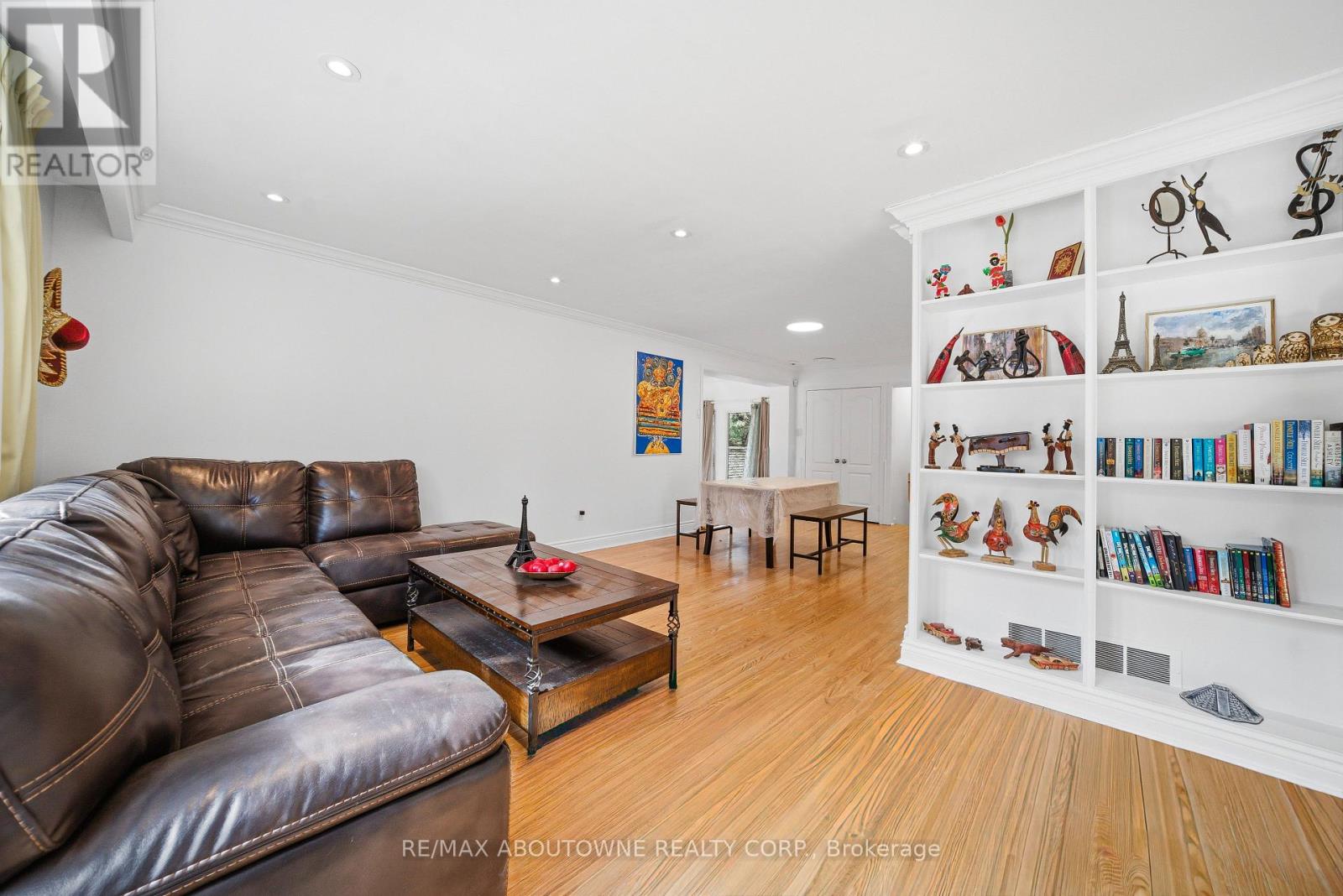 481 Anthony Drive Property Photo 6