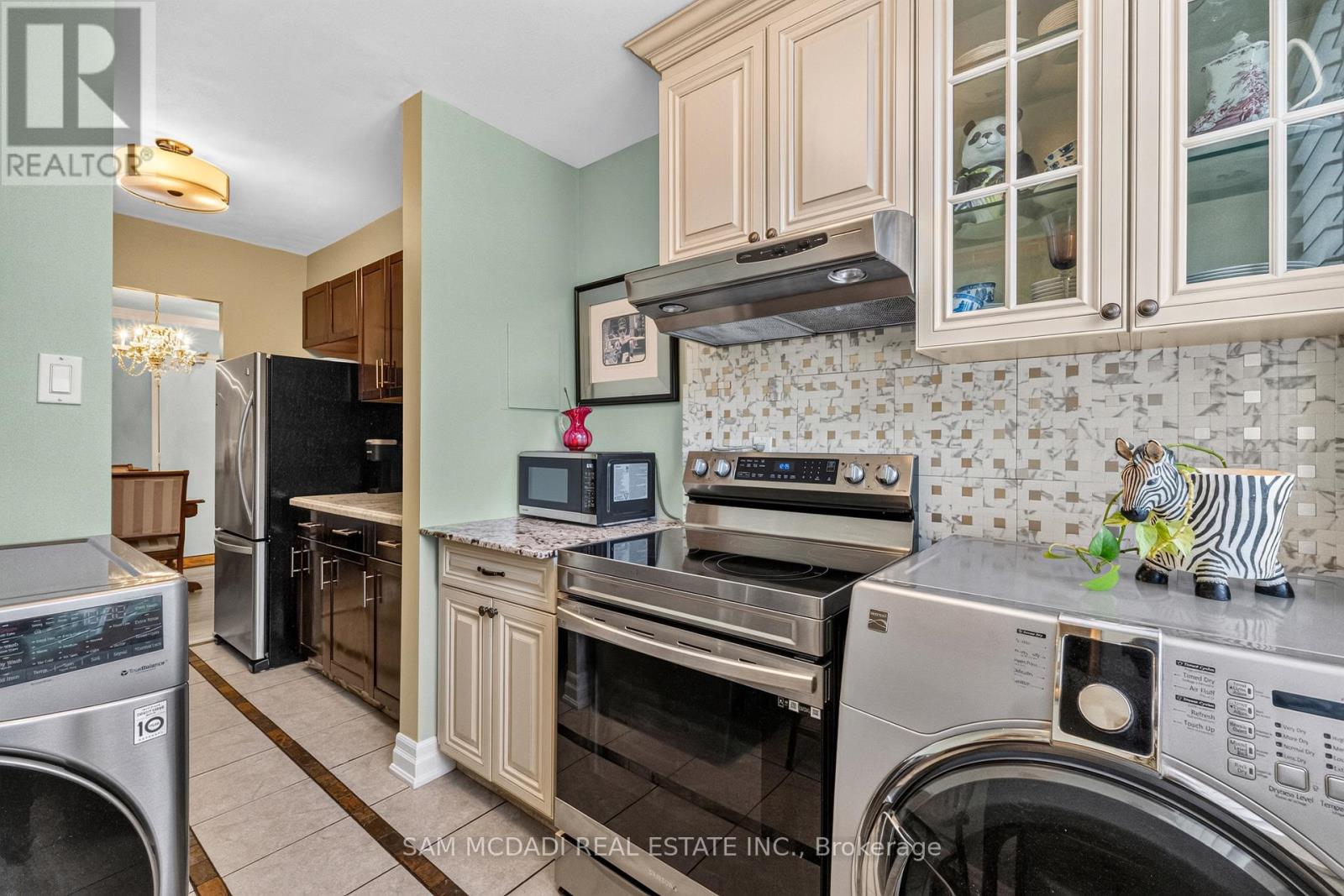 412 - 966 Inverhouse Drive Property Photo 9