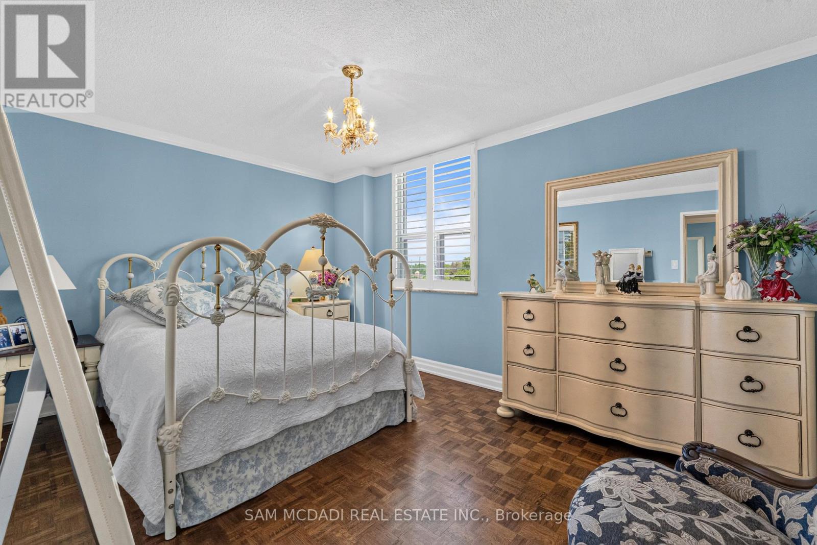 412 - 966 Inverhouse Drive Property Photo 12