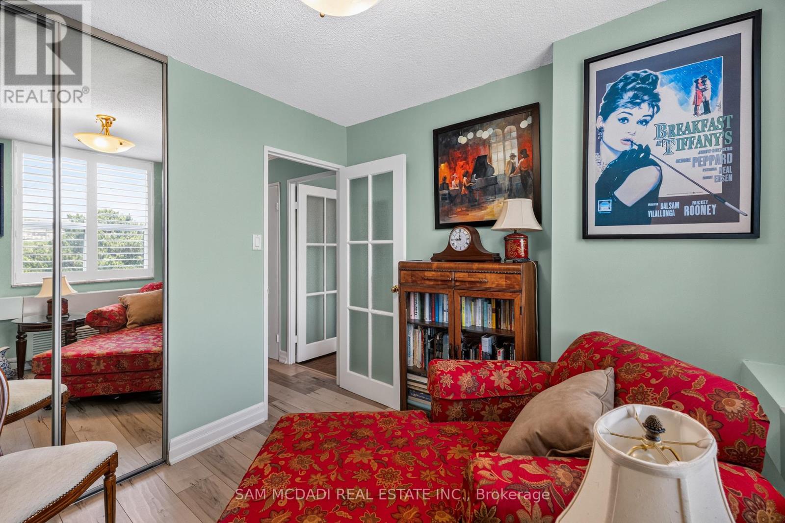 412 - 966 Inverhouse Drive Property Photo 18