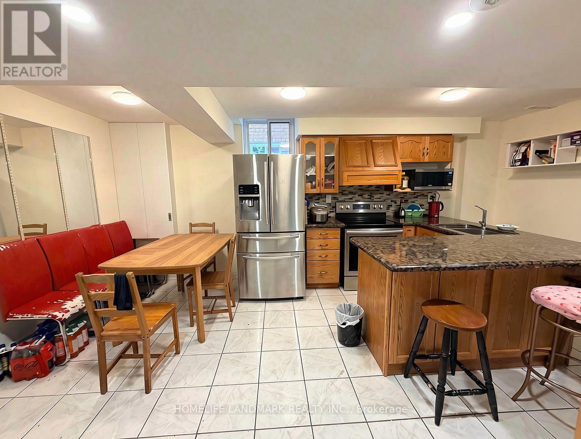 2587 Credit Valley Road Property Photo 1