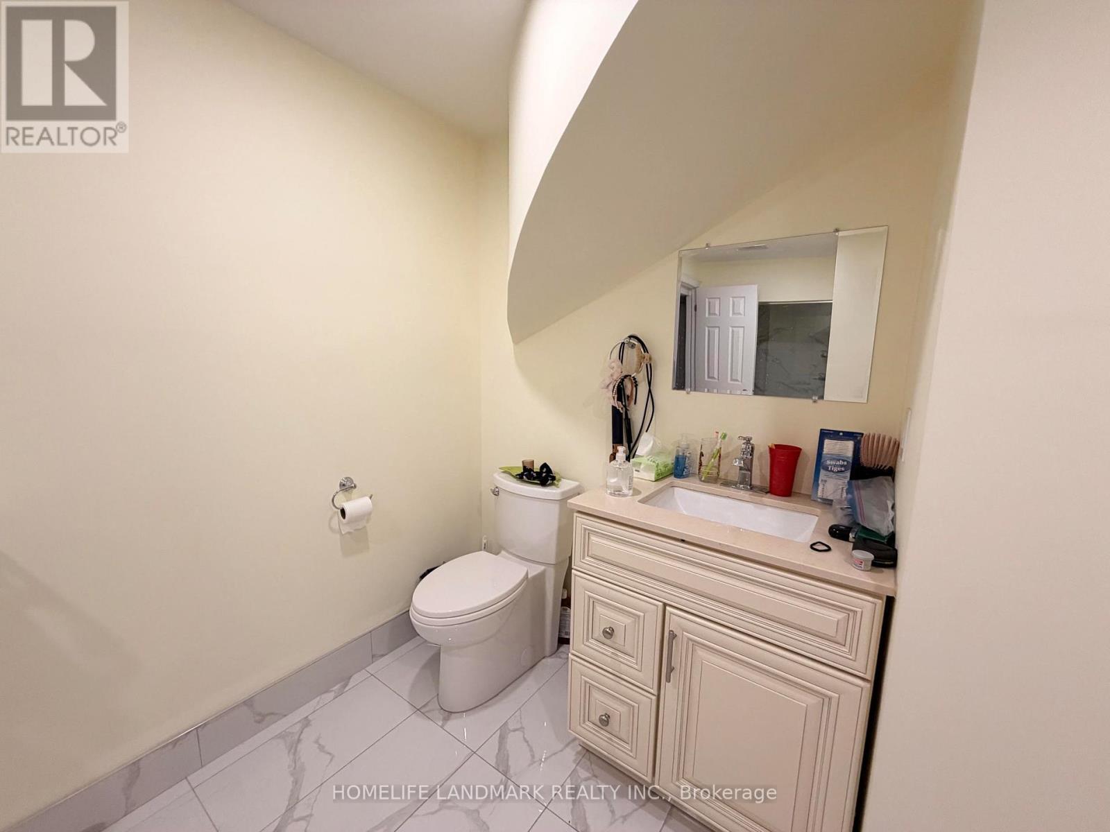 2587 Credit Valley Road Property Photo 7