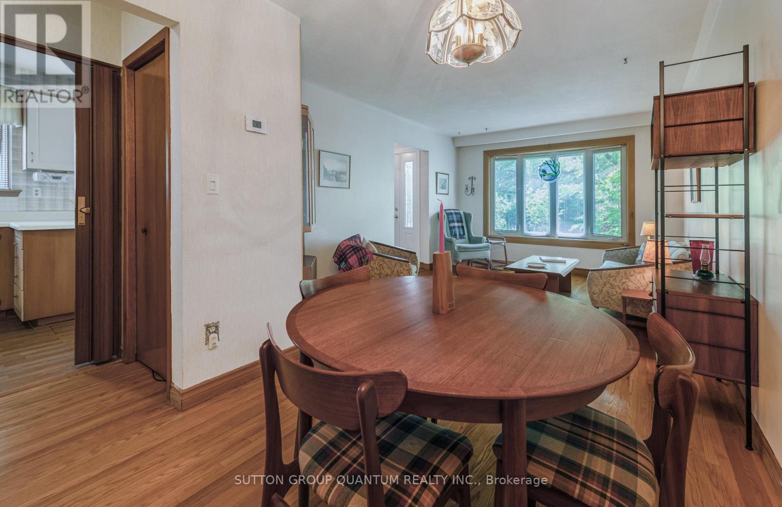 754 Eaglemount Crescent Property Photo 12