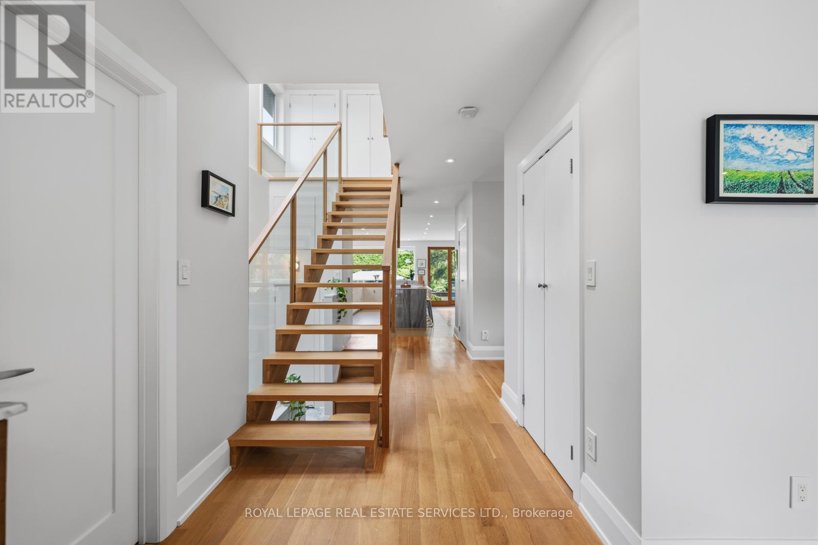 8 Firwood Crescent Property Photo 5