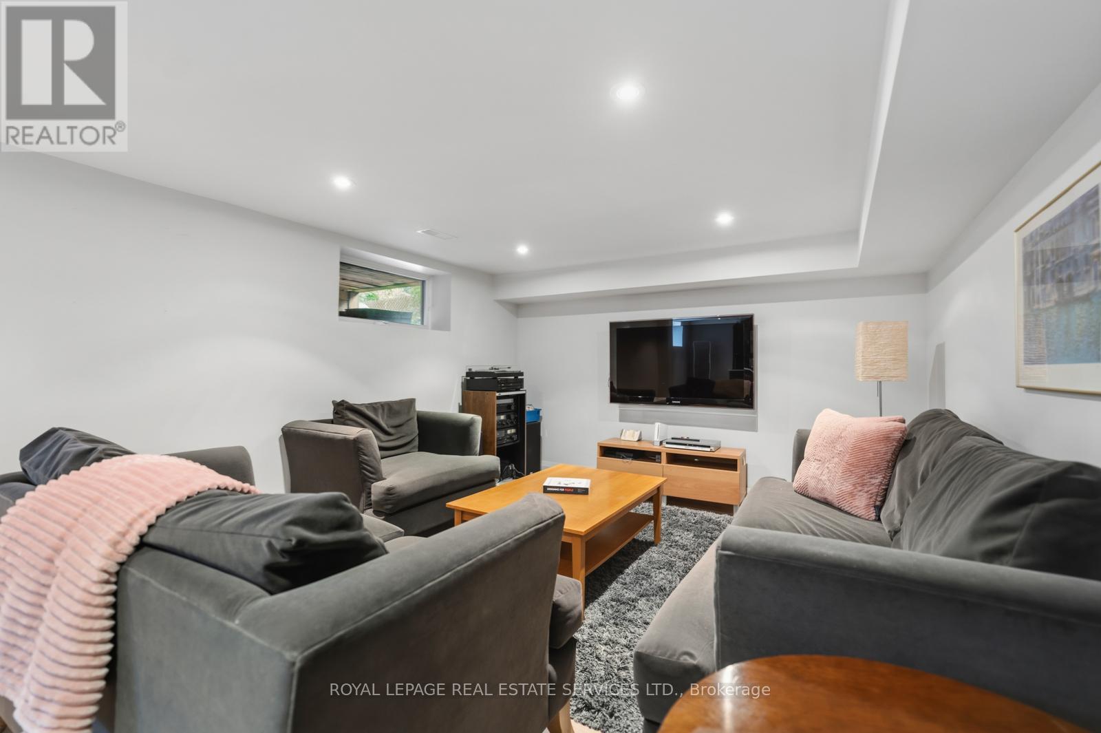 8 Firwood Crescent Property Photo 33