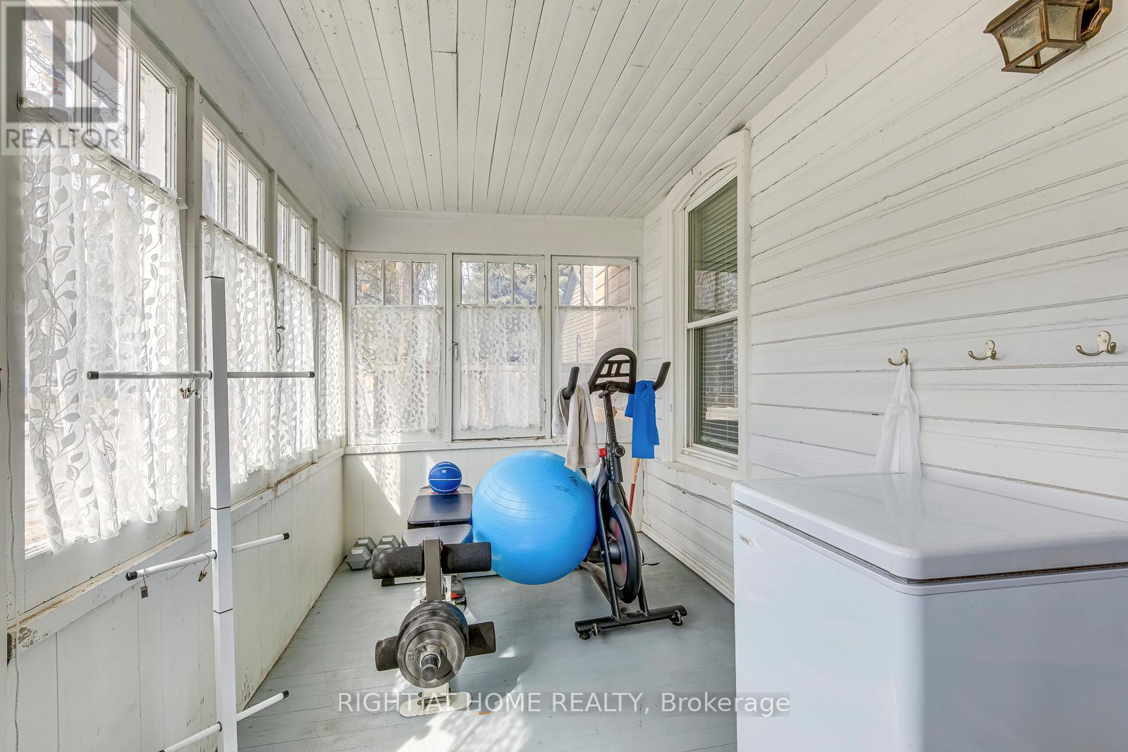 24 Mill Street N Property Photo 16