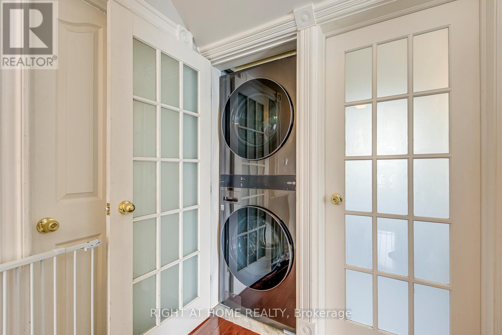 24 Mill Street N Property Photo 31