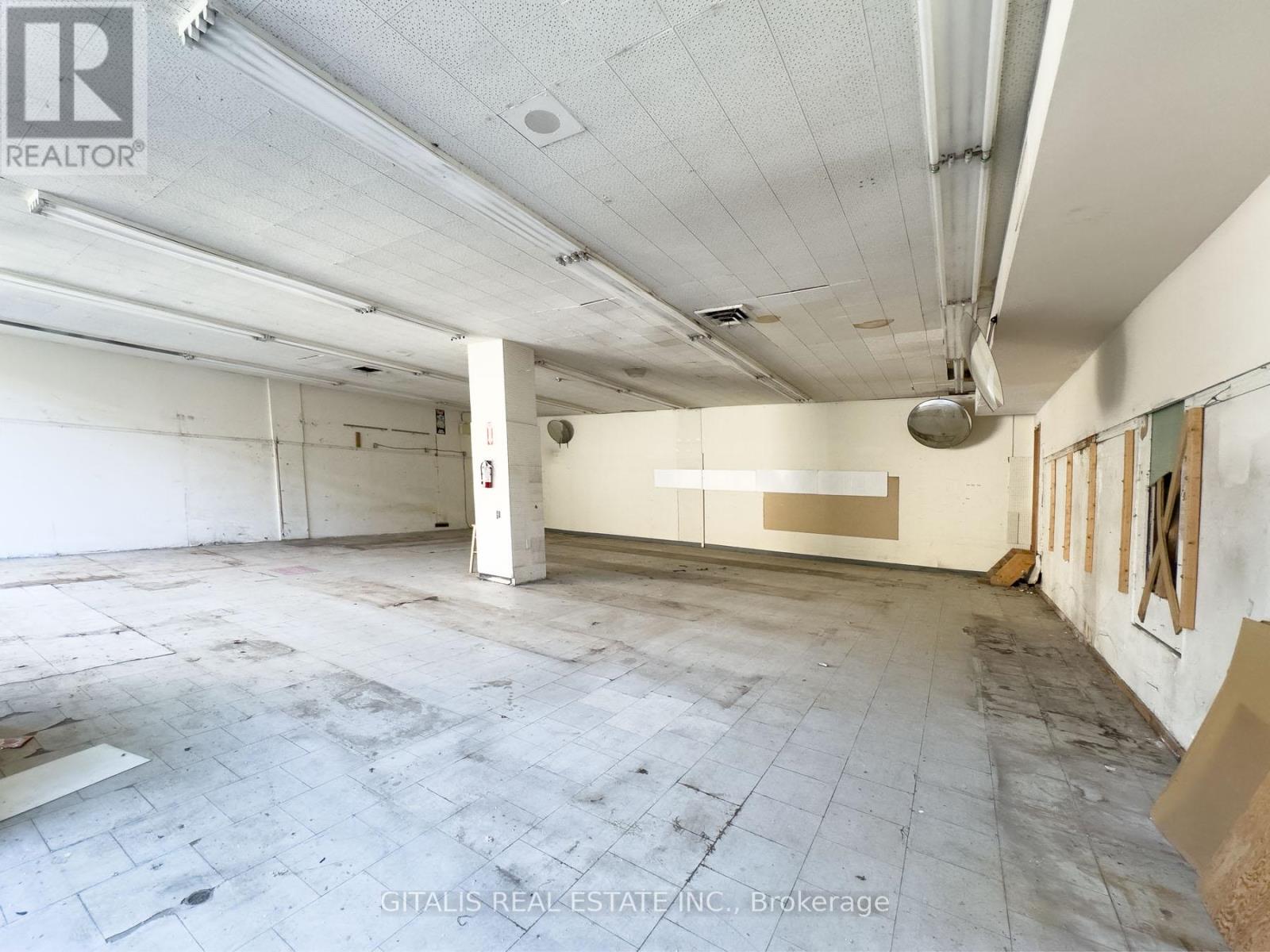 Vs - 160 Springhurst Avenue Property Photo 2