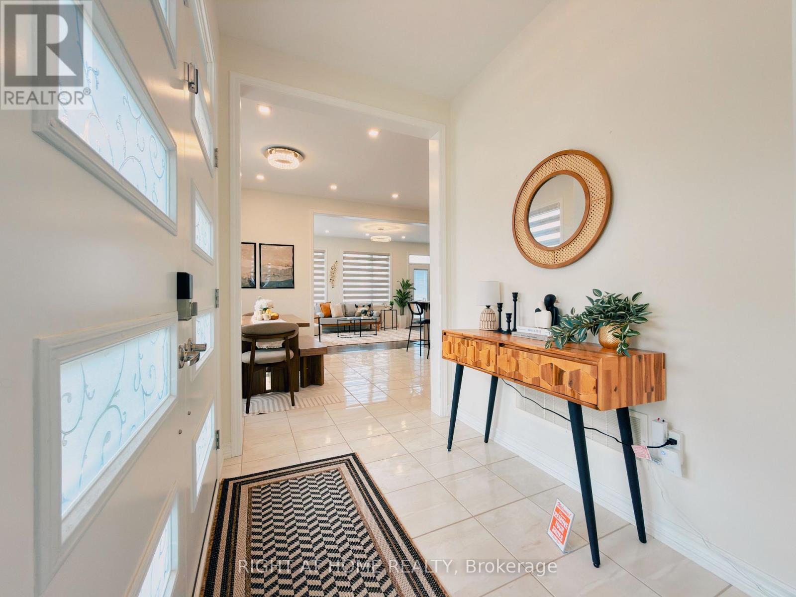 30 Boothill Drive Property Photo 8