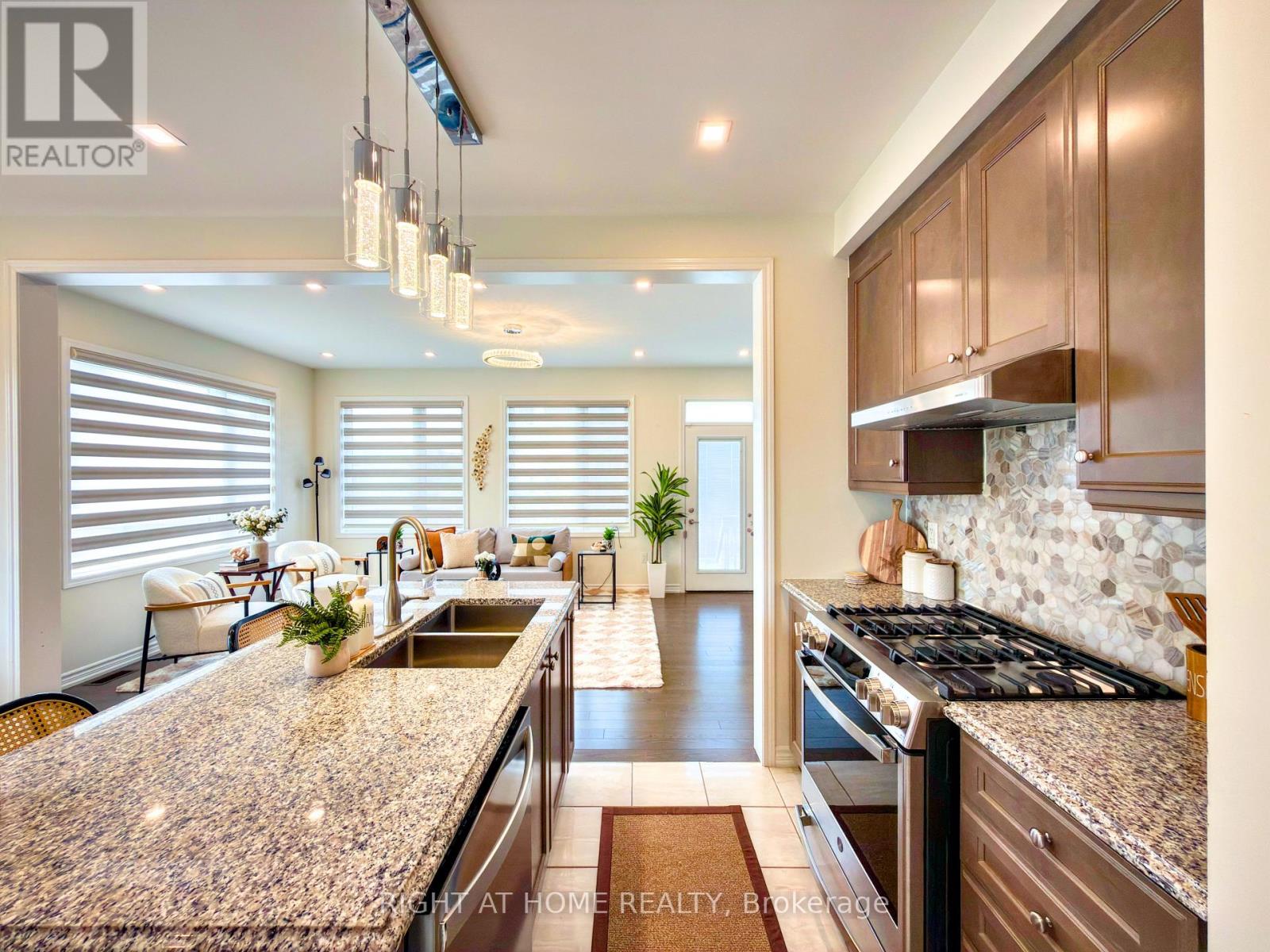 30 Boothill Drive Property Photo 17