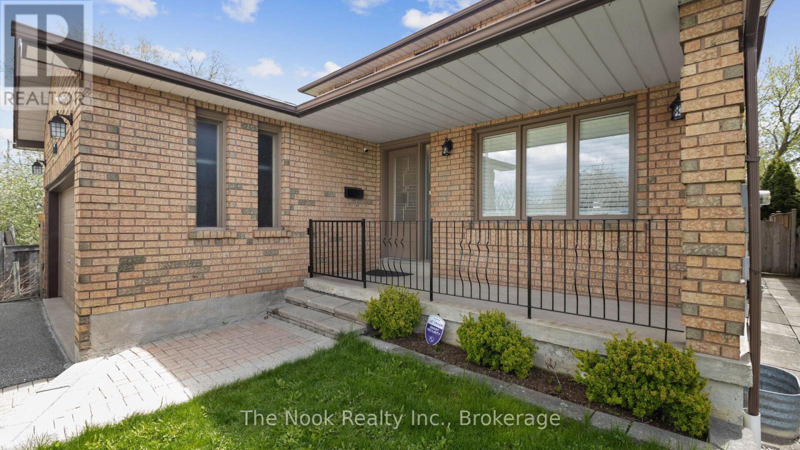 938 Wetherby Lane Property Photo 41