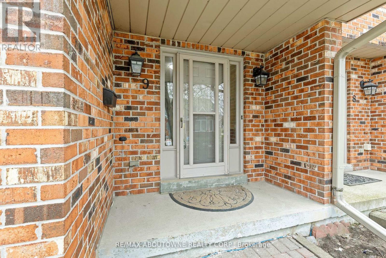 9 - 2230 Walkers Line Property Photo 4