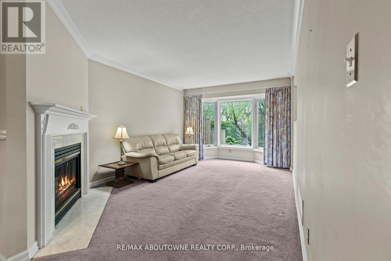 9 - 2230 Walkers Line Property Photo 12