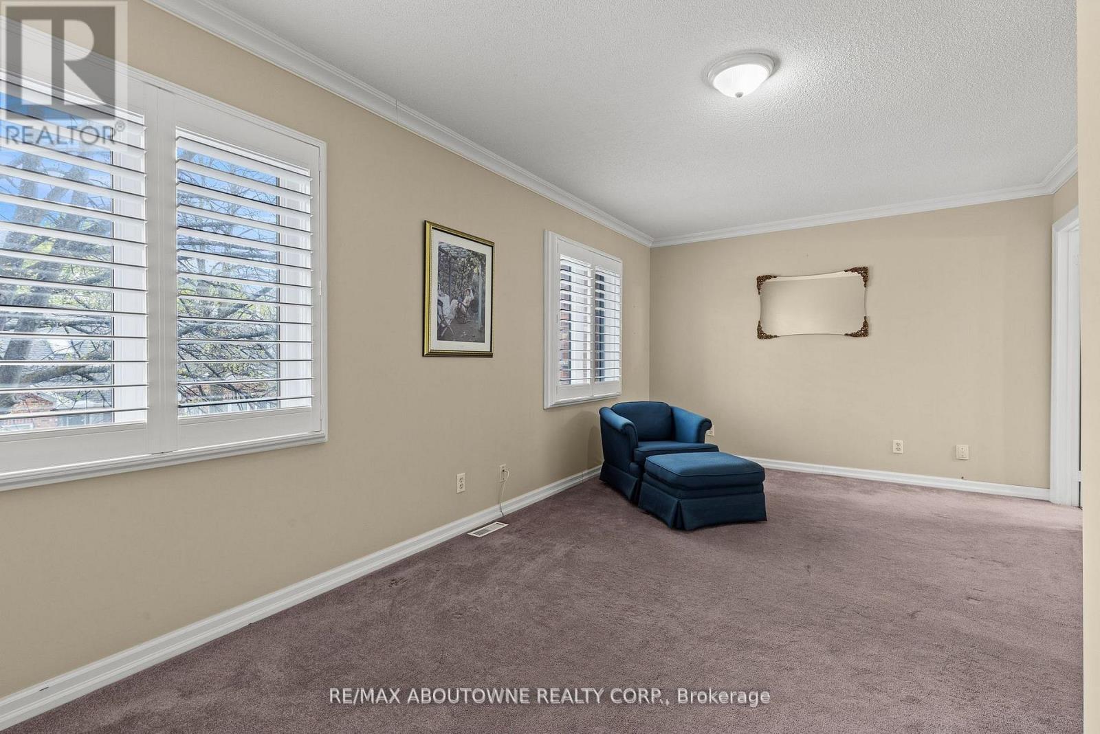 9 - 2230 Walkers Line Property Photo 23