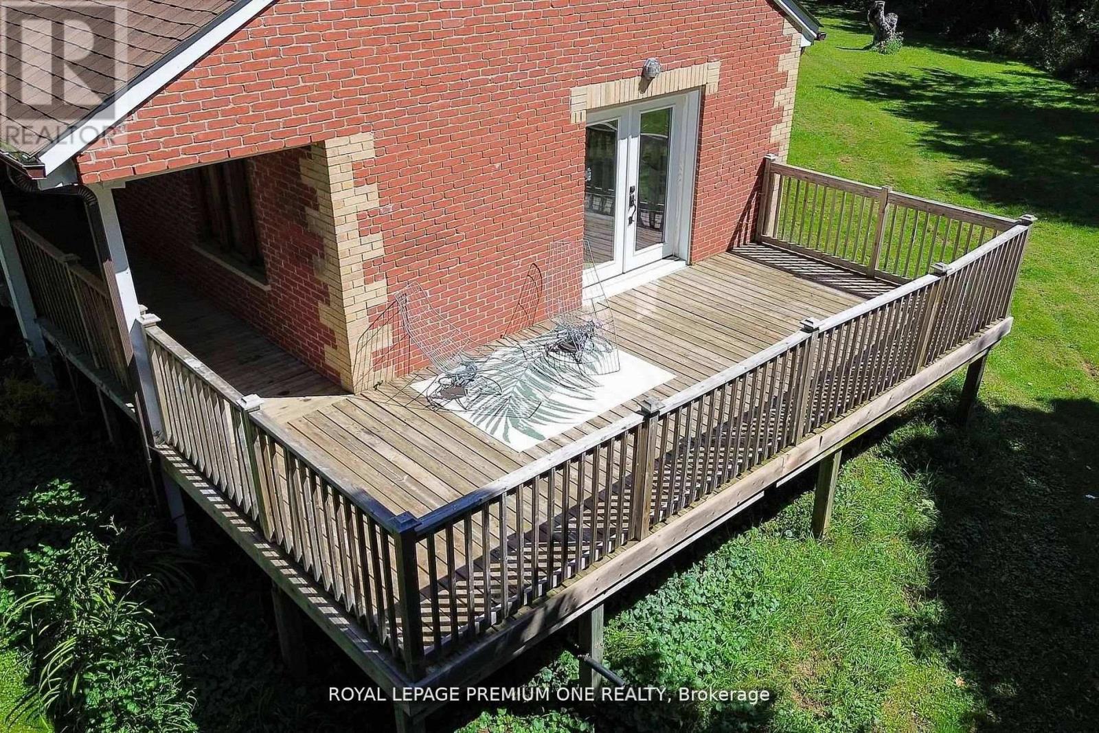 14650 Heart Lake Road Property Photo 6