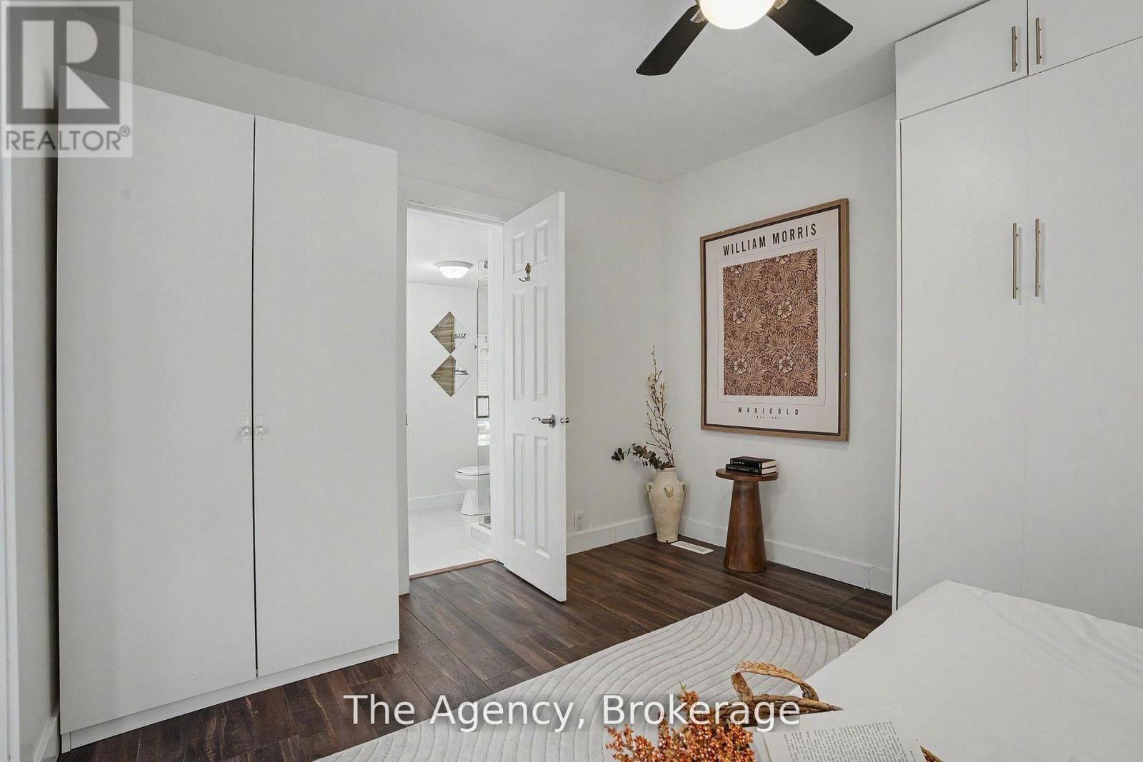 881 Lakeshore Road E Property Photo 15