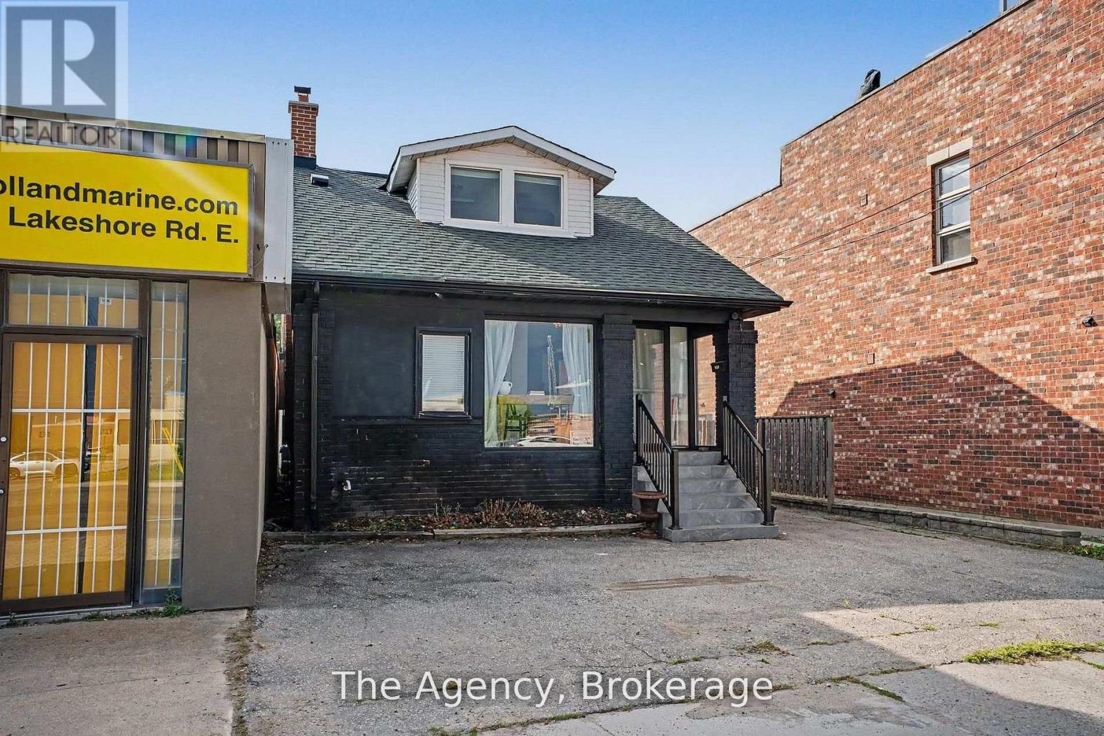 881 Lakeshore Road E Property Photo 47