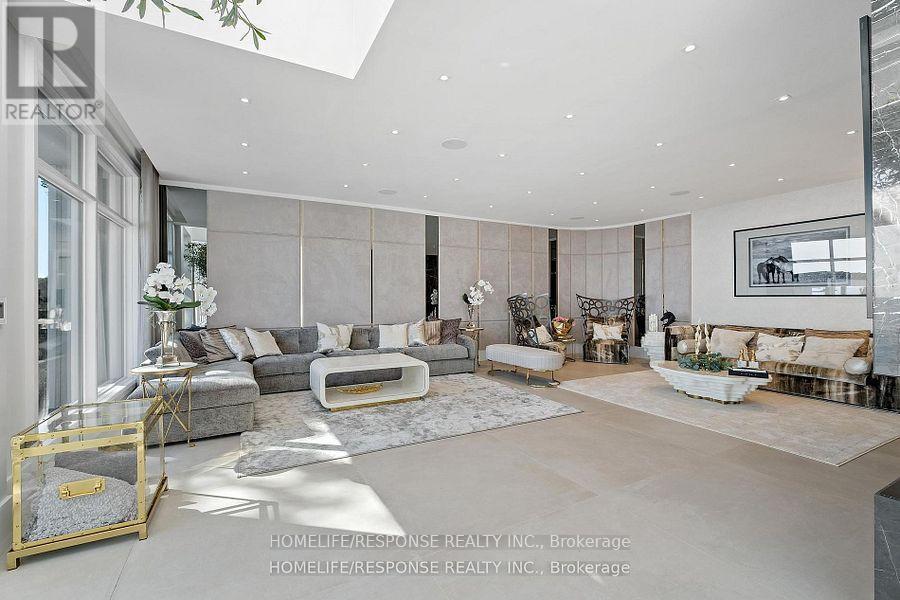 1400 Watersedge Road Property Photo 6