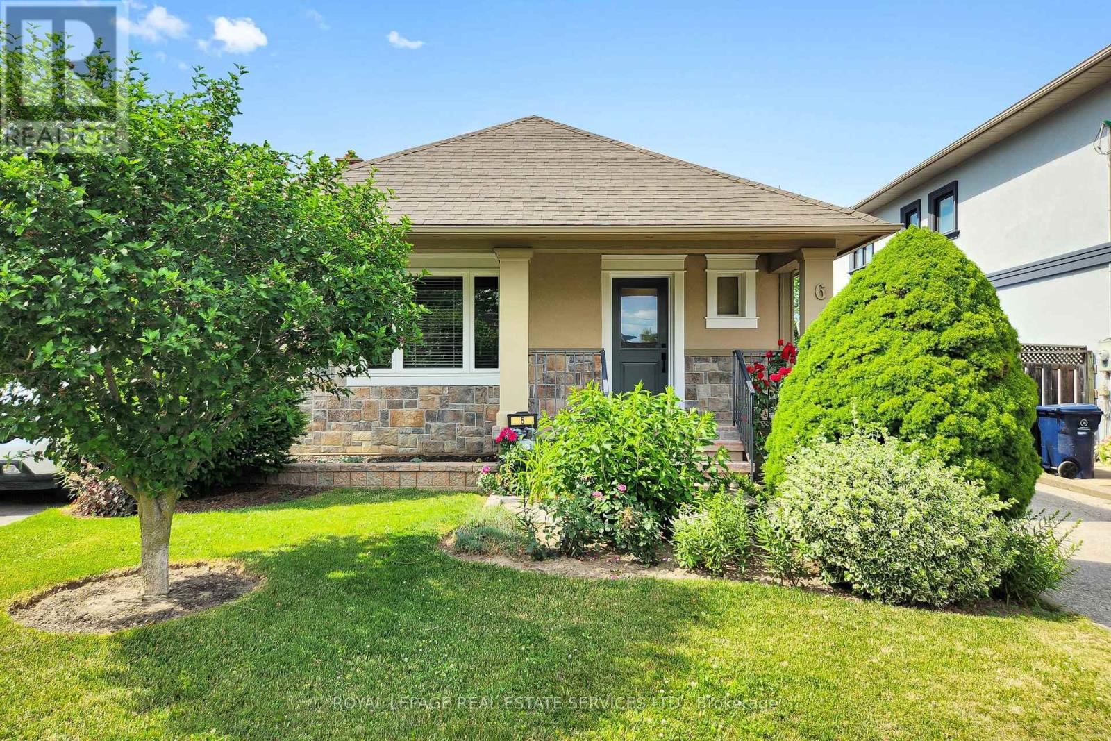 6 PARKCHESTER ROAD Property Photo 1