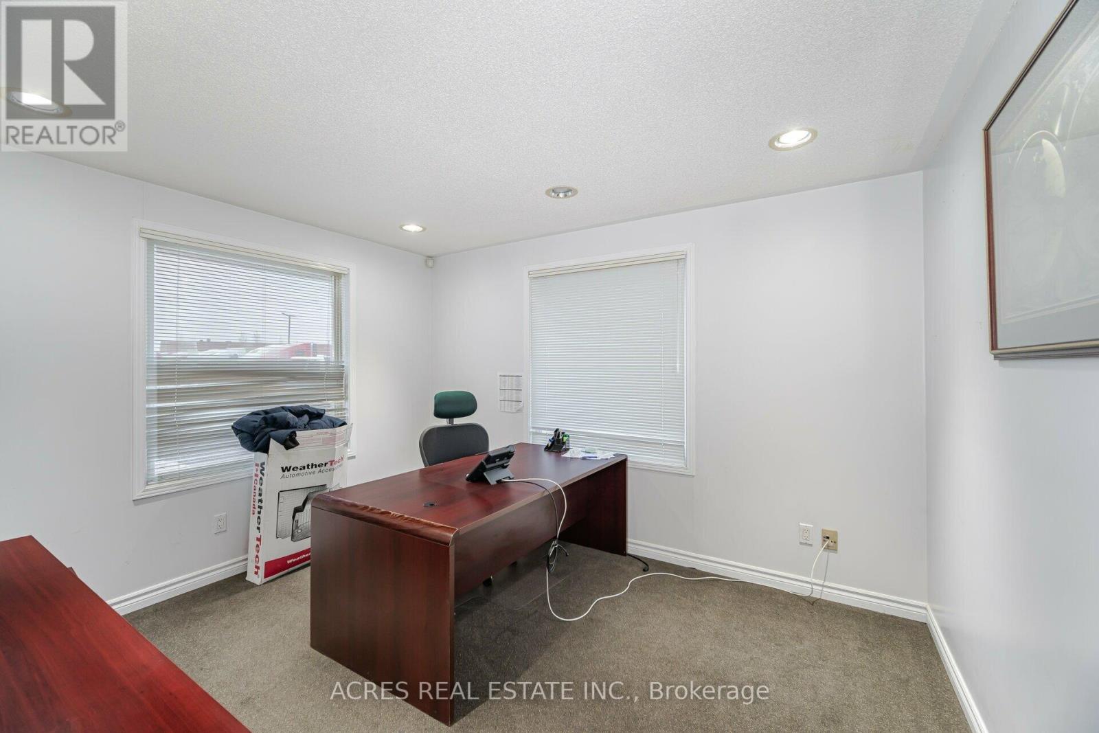 140-160 Derry Road E Property Photo 11
