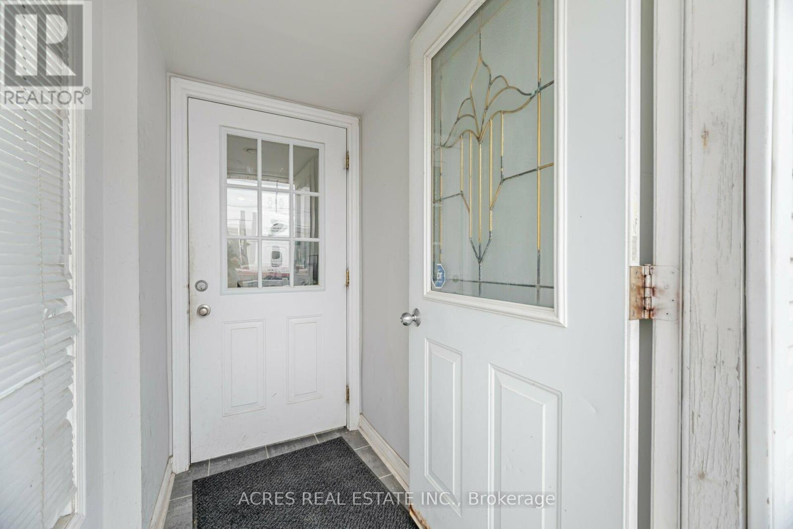 140-160 Derry Road E Property Photo 18
